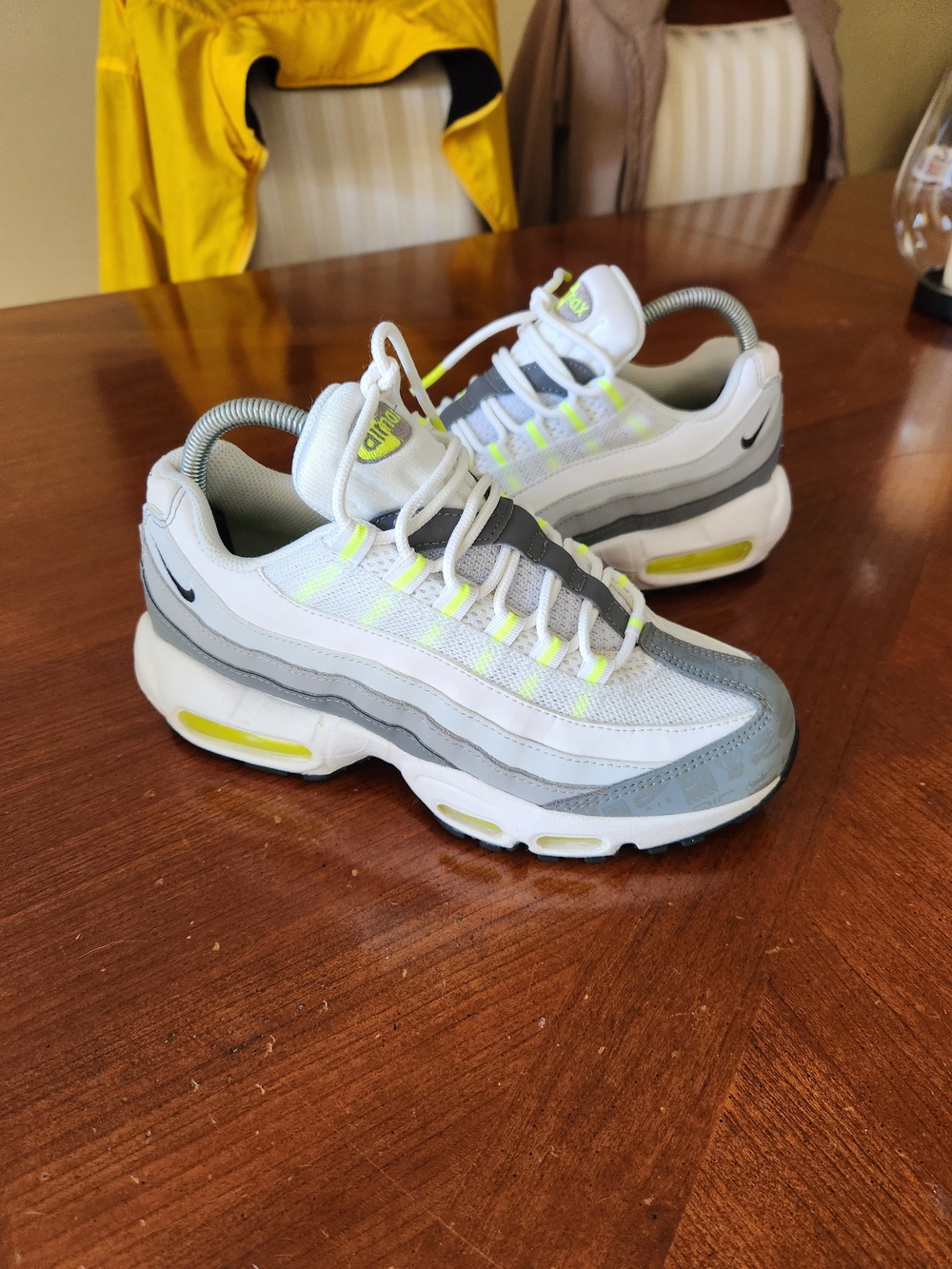 Nike Kids' Air Max 95 White/Gray with Neon Yellow Accents Size 5.5 Youth